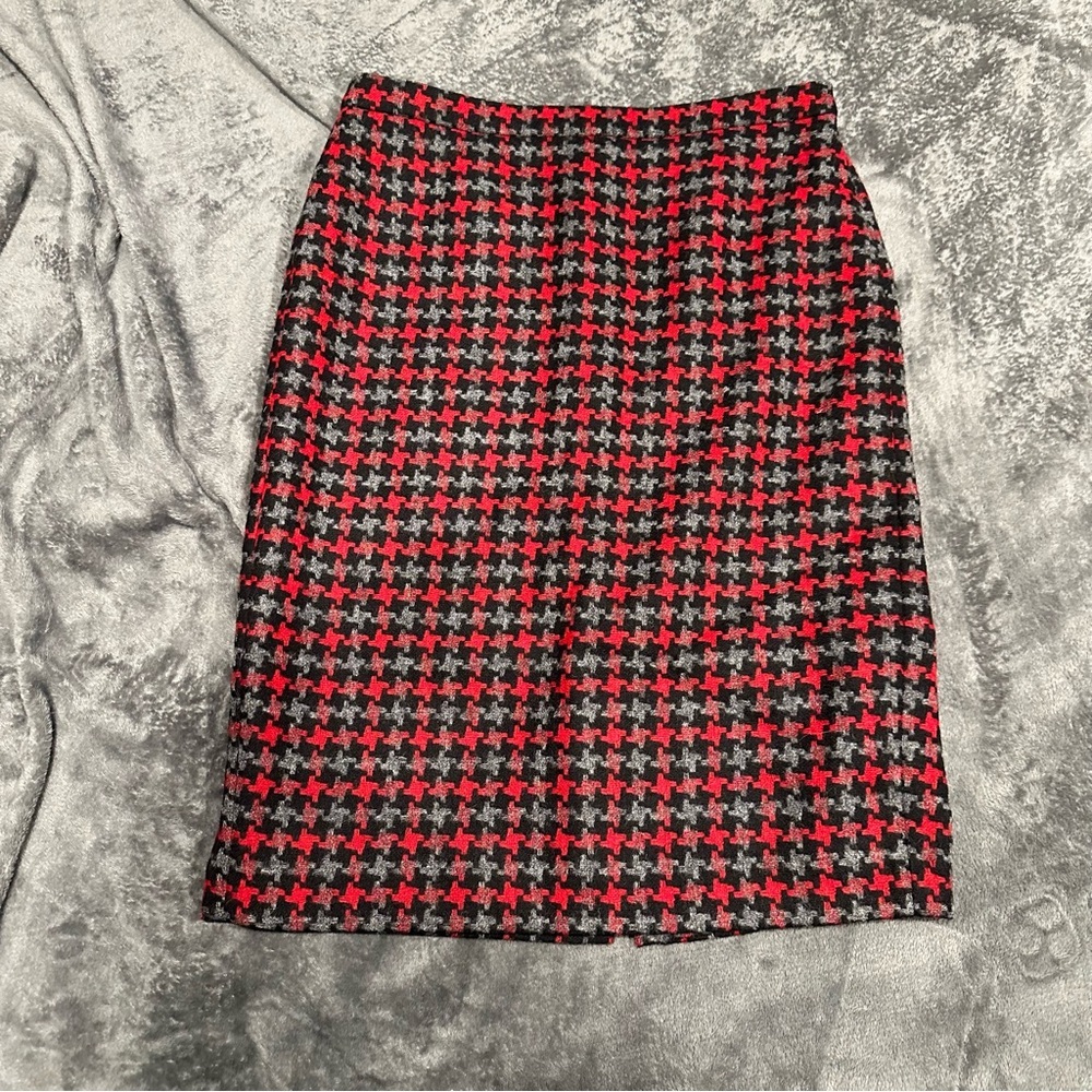 Pure collection 100% Wool Pencil Skirt Size 6 Red Black‎ Grey Houndstooth